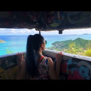 Meet your Posher, Connie